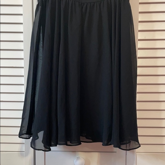 Simple little black dress - Picture 2 of 6